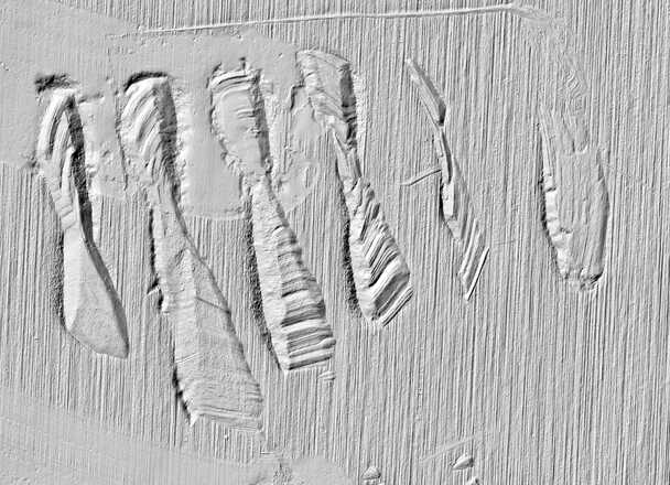 Striations, imprints on flat tools. image